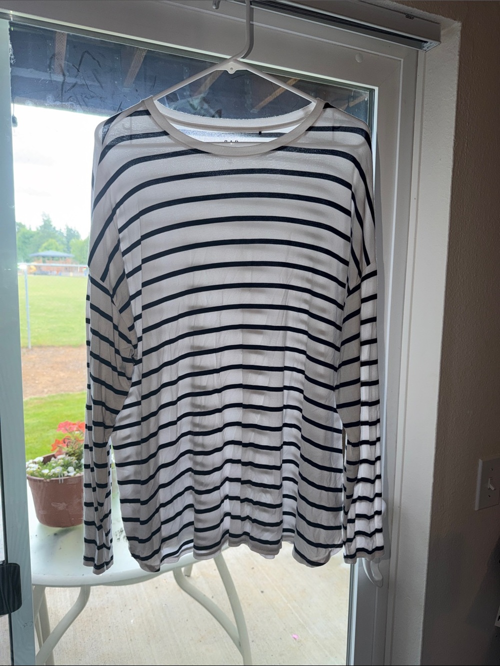 GAP White & Navy Striped Long Sleeve Tee